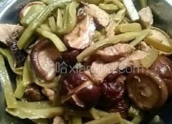 香菇瘦肉炒贡菜