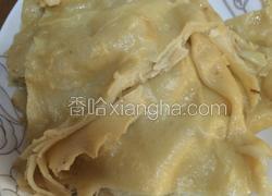 排骨炖豆角,烀饼。