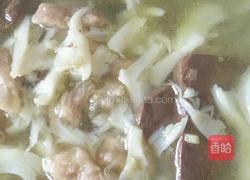 平菇猪血滑肉汤的做法图解4