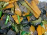 酸菜胡萝卜炒魔芋的做法[图]