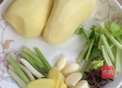 土豆炖排骨的做法图解2