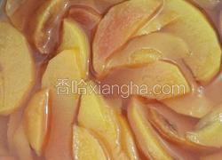 原汁黄桃罐头