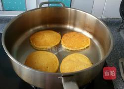 奶香玉米饼的做法图解7