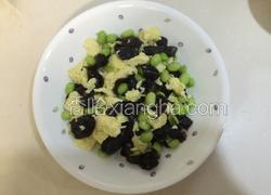 毛豆木耳炒鸡蛋