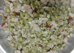 酸豆角炒肉沫