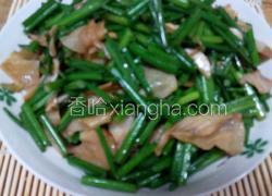 五花肉油豆皮炒韭菜苔