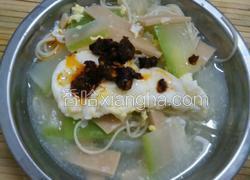 节瓜鸡蛋鸡肉肠汤面