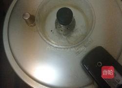鱼翅元贝瘦肉养心安神汤的做法图解2