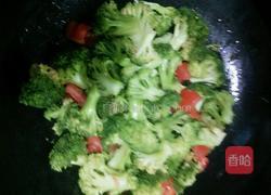 西兰花炒番茄的做法图解5