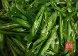 青椒肉丝的做法图解1