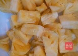 箥箩炒鸡肉青椒的做法图解2