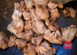 箥箩炒鸡肉青椒的做法图解5