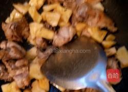 箥箩炒鸡肉青椒的做法图解7
