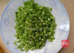 空心菜根炒腌鹑蛋的做法图解1