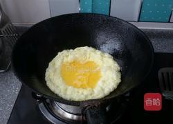 丝瓜炒鸡蛋的做法图解3
