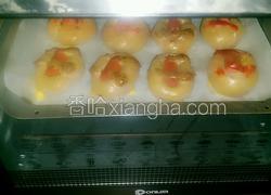火腿肠黑胡椒沙拉酱面包