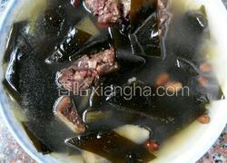 海带黑豆骨头汤
