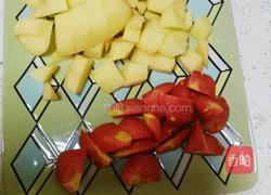 鸡腿烧土豆的做法图解2