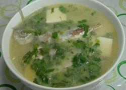 鲜鱼豆腐汤