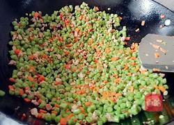 肉末胡萝卜炒豆丁的做法图解6