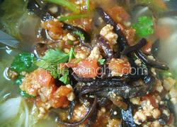 西红柿木耳瘦肉汤面