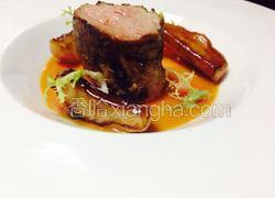 香煎橙味鸭胸配焦糖橙味汁