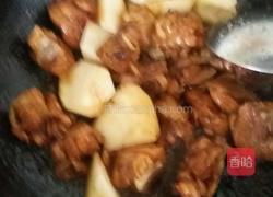 土豆烧鸡腿的做法图解5