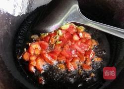 鸡蛋西红柿海鲜面的做法图解4