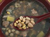 花生黄豆排骨汤