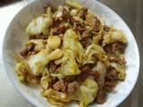 包菜炒肉丝