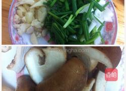 香菇肉片闷日本豆腐的做法图解3