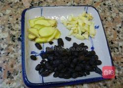 排骨豆豉焖凉瓜的做法图解3