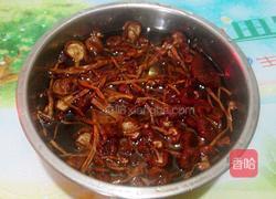 板栗茶树菇煲鸭的做法图解2