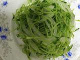 凉拌洋葱豌豆苗