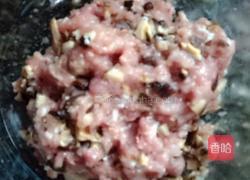 肉末香菇鸡蛋卷的做法图解2