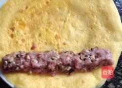肉末香菇鸡蛋卷的做法图解4