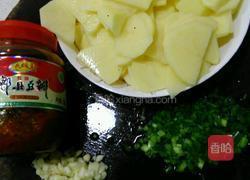 香辣土豆片的做法图解1