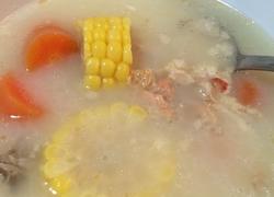 三文鱼头豆腐玉米红萝卜汤