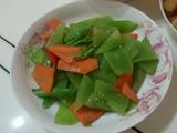 胡萝卜炒莴笋