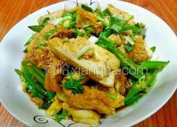 青椒闷豆腐