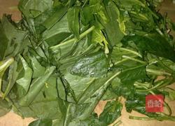 蒜炒农家菠菜的做法图解1