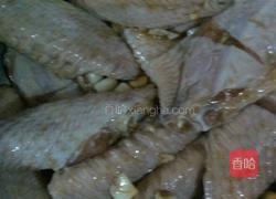 电饼铛做～蒜香烤翅的做法图解5