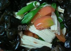 木耳腐竹拌蔬菜