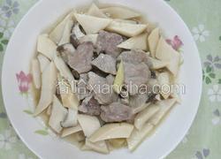 肉片炒杏鲍菇