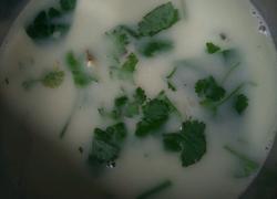 宝宝营养辅食（菠菜鲫鱼汤）