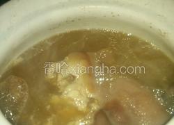 蹄髈黄豆汤