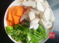回锅肉炒时蔬的做法图解2
