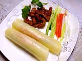 蒸饼夹肉丝