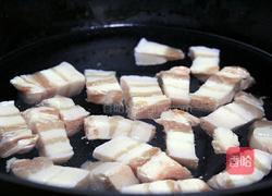 大白菜炖红烧肉的做法图解2