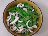 荷兰豆炒鱿鱼的做法[图]